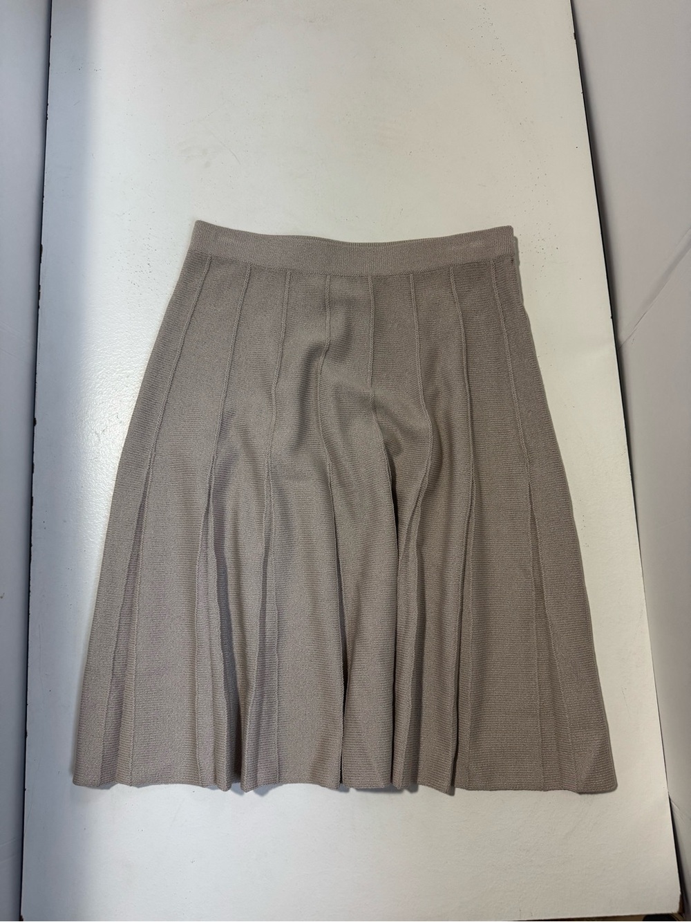 St John Collection Knit Pleated Skirt size 6
